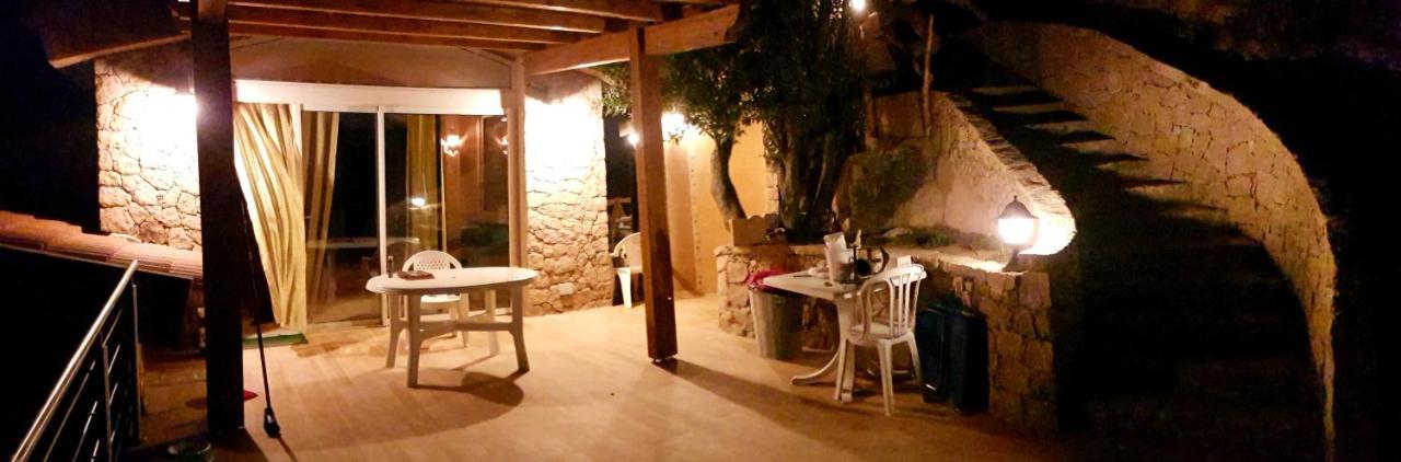 Sardinia Sea Vacation Villa คอสตาพาราดีโซ ภายนอก รูปภาพ