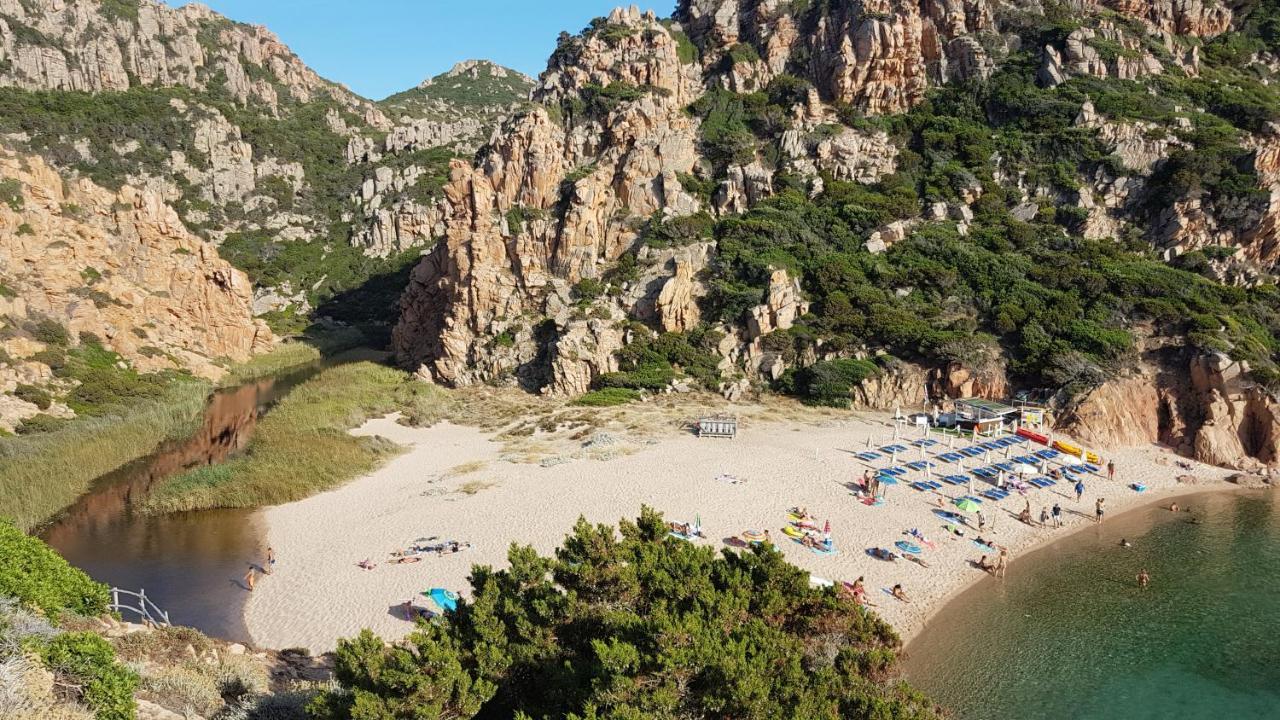 Sardinia Sea Vacation Villa คอสตาพาราดีโซ ภายนอก รูปภาพ