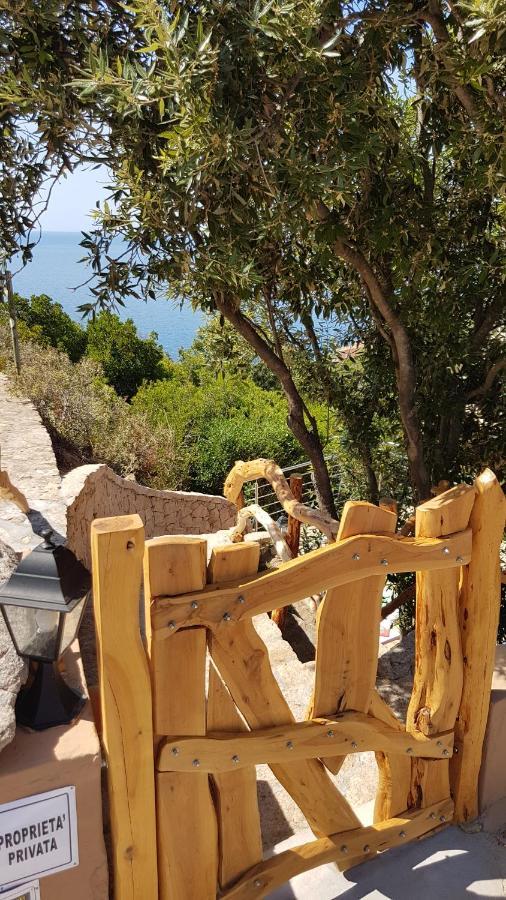 Sardinia Sea Vacation Villa คอสตาพาราดีโซ ภายนอก รูปภาพ