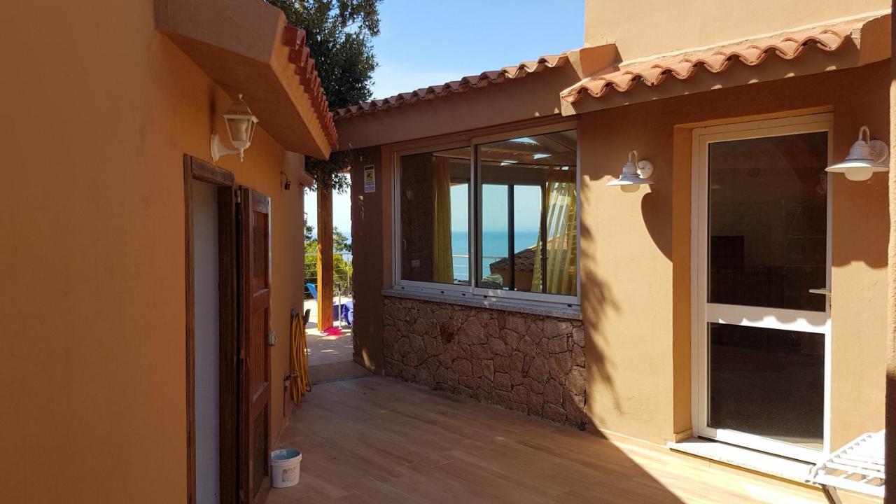 Sardinia Sea Vacation Villa คอสตาพาราดีโซ ภายนอก รูปภาพ