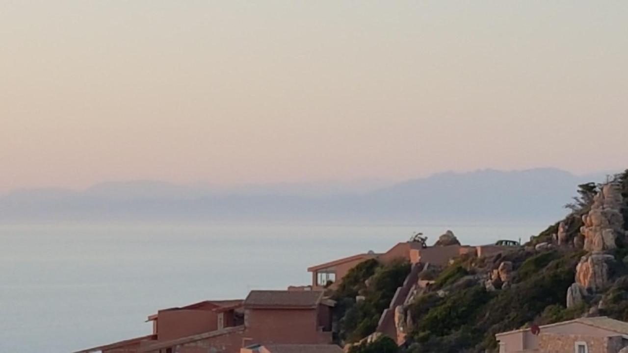 Sardinia Sea Vacation Villa คอสตาพาราดีโซ ภายนอก รูปภาพ