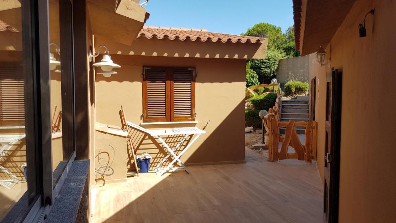 Sardinia Sea Vacation Villa คอสตาพาราดีโซ ภายนอก รูปภาพ