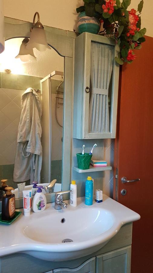 Sardinia Sea Vacation Villa คอสตาพาราดีโซ ภายนอก รูปภาพ